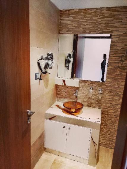 Bathroom — Ekali Rooms Apartments